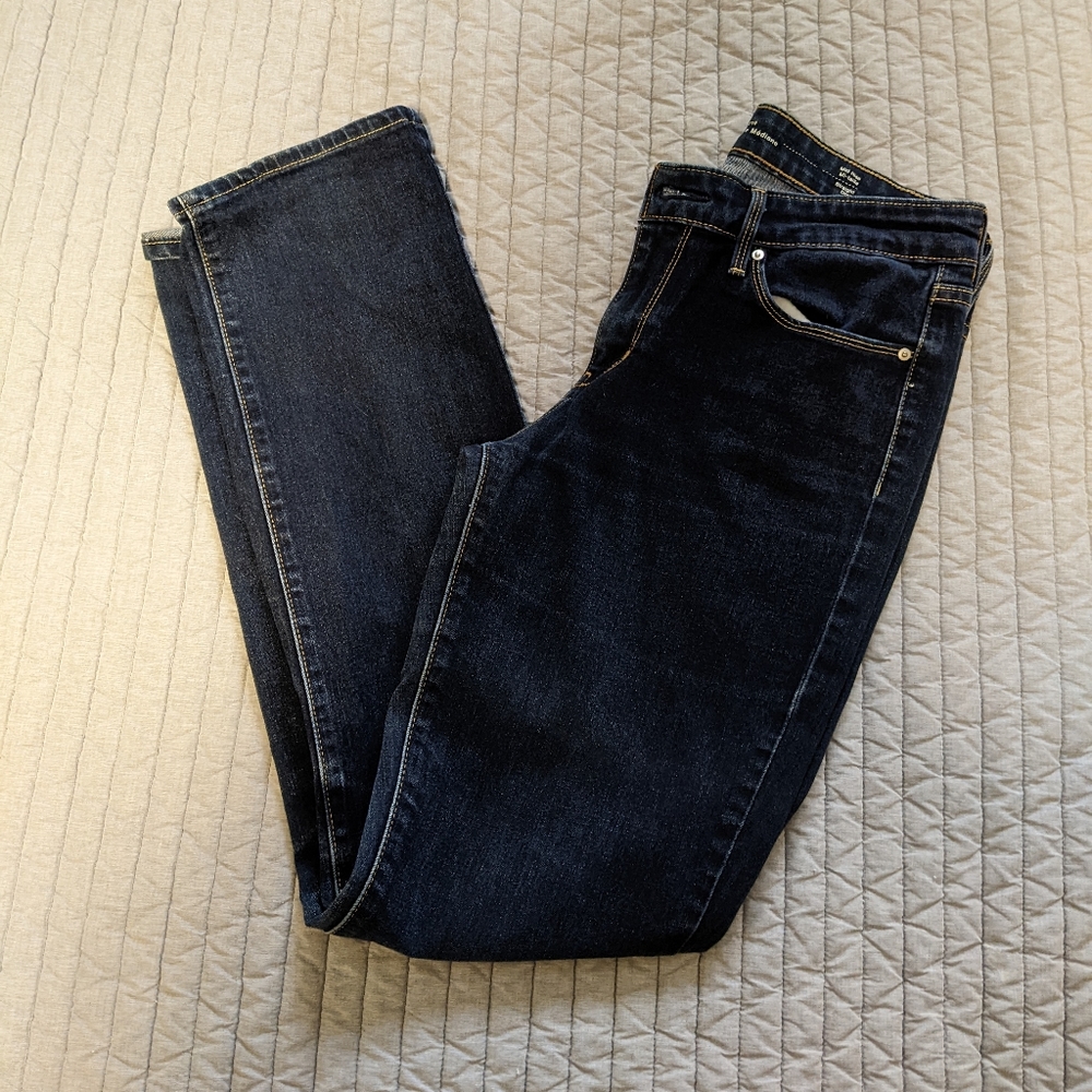 Levi's Straight Leg Jeans
